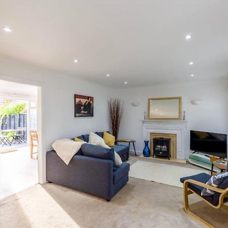 A Cheerful Three Bedroom House In Leafy Lytham Lytham St Annes Eksteriør billede