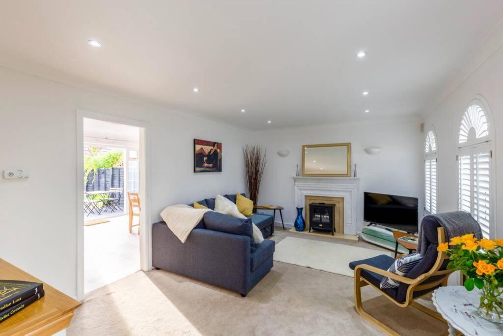 A Cheerful Three Bedroom House In Leafy Lytham Lytham St Annes Eksteriør billede